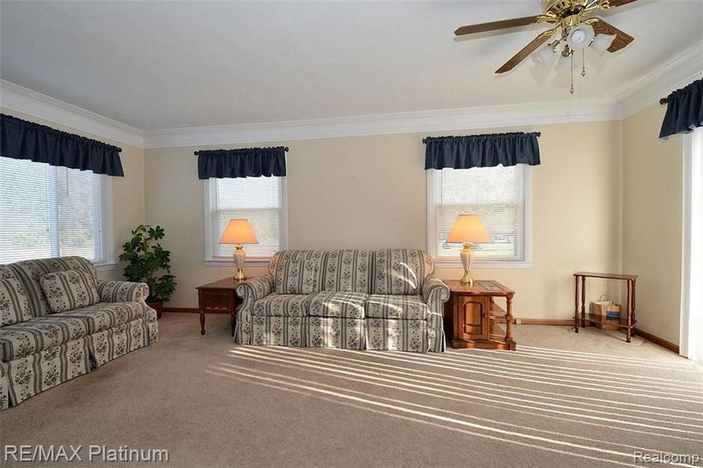 2825 Norton Road Howell, MI 48843 - Photo 4 of 16