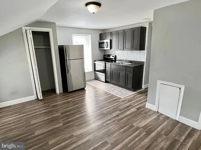 $1,000 | 501 East Haines Street, Unit 3, Philadelphia, PA 19144