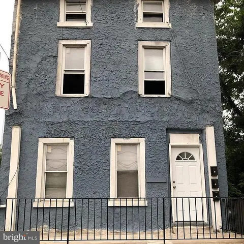 $1,000 | 501 East Haines Street, Unit 3, Philadelphia, PA 19144