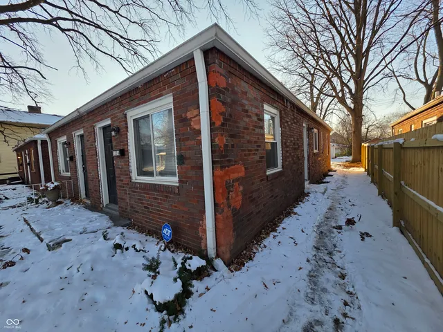 $750 | 1116 North Dearborn Street, Indianapolis, IN 46201