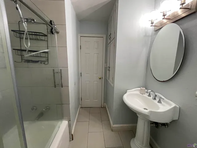 $1,400 | 2011 Park Drive, Baton Rouge, LA 70819