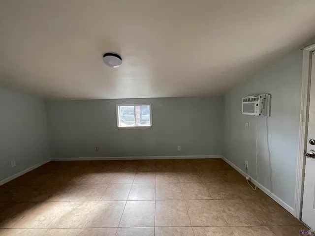 $1,400 | 2011 Park Drive, Baton Rouge, LA 70819