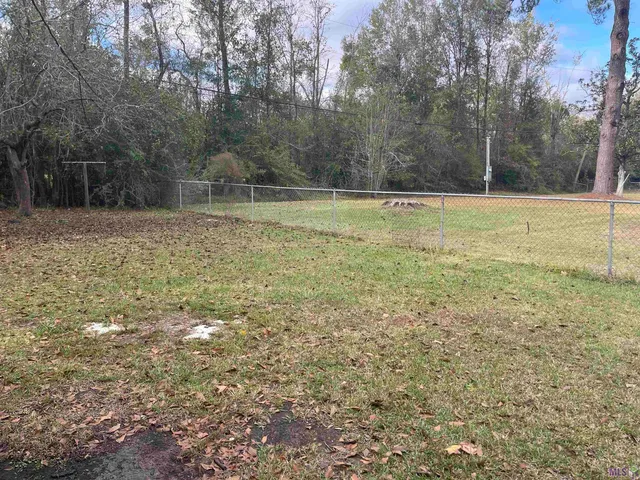 $1,400 | 2011 Park Drive, Baton Rouge, LA 70819