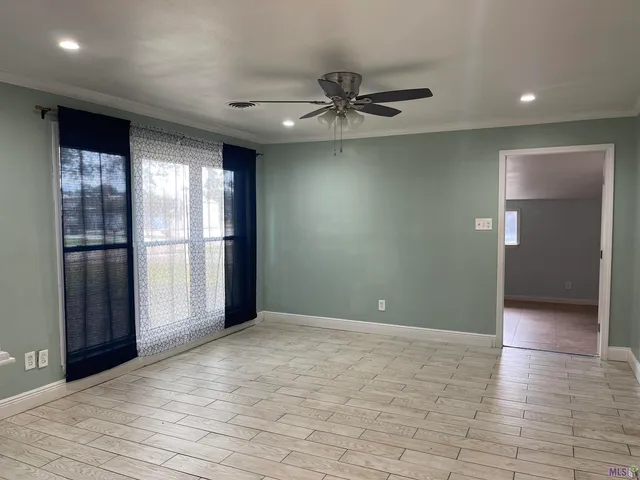 $1,400 | 2011 Park Drive, Baton Rouge, LA 70819