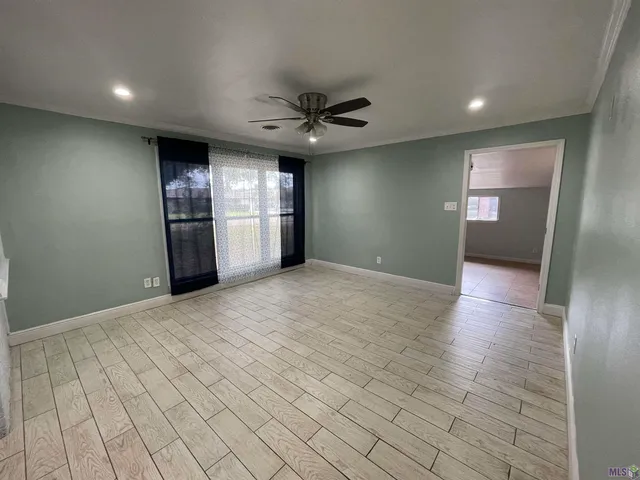 $1,400 | 2011 Park Drive, Baton Rouge, LA 70819
