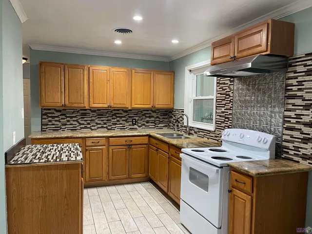 $1,400 | 2011 Park Drive, Baton Rouge, LA 70819