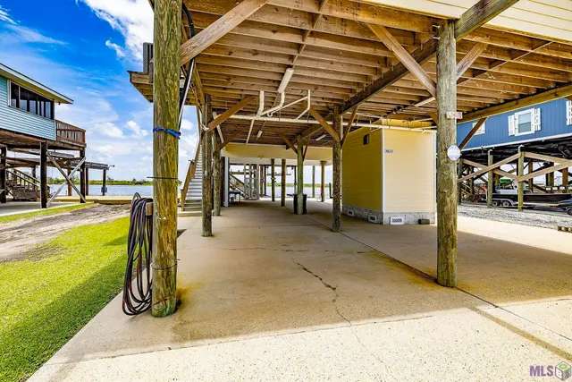 $523,000 | 7613 Highway 56, Chauvin, LA 70344