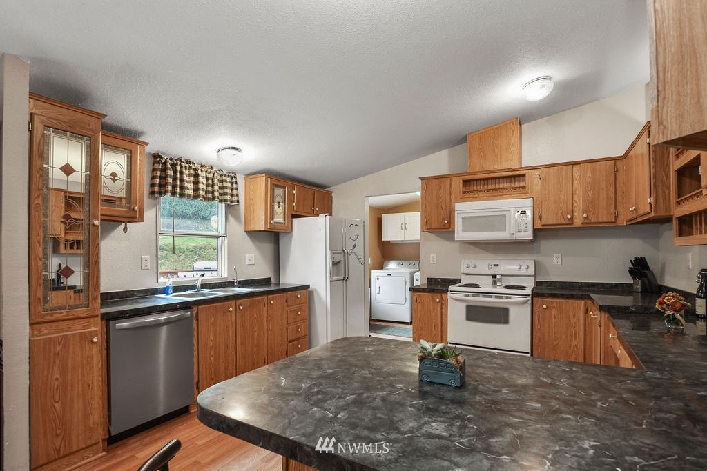 145 Cobblestone Road Kalama, WA 98625 - Photo 4 of 25 Gallery Image 4
