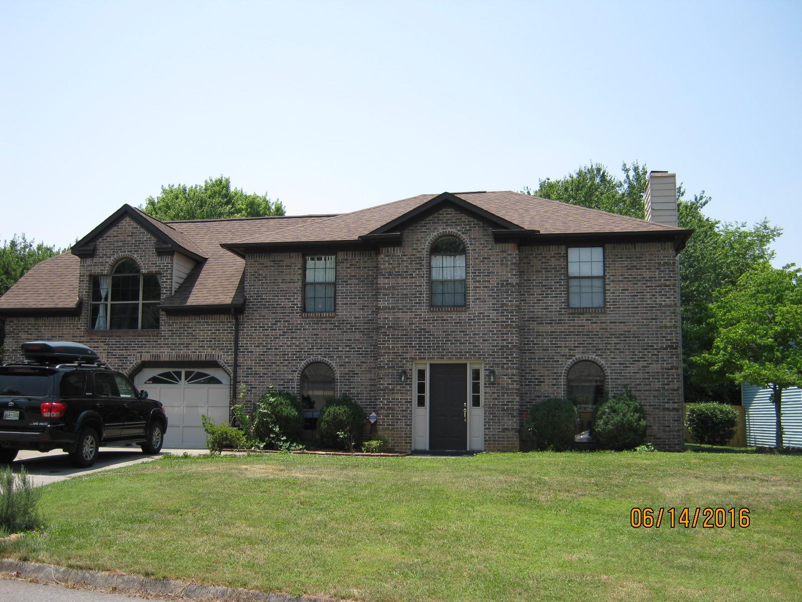 2208 Windbrook Road Knoxville, TN 37923 - Photo 1 of 8 Gallery Image 1