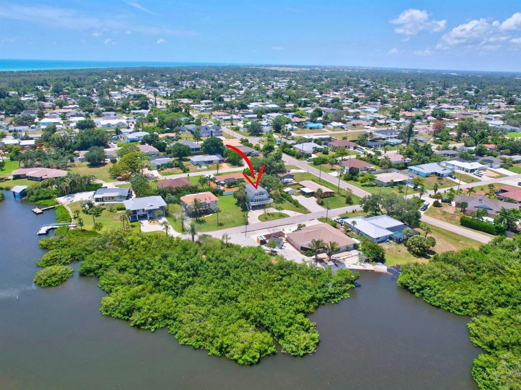 1194 Linden Road Venice, FL 34293 - Photo 5 of 45