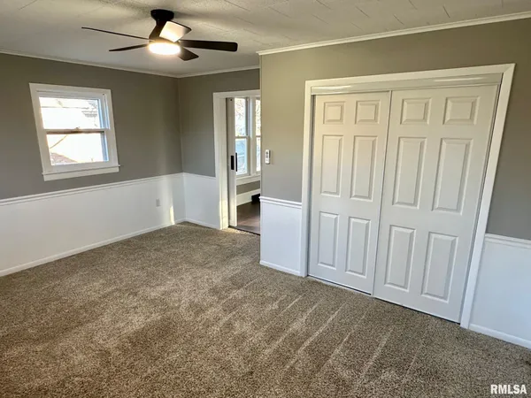 $209,900 | 224 West Greenwood Avenue, Jacksonville, IL 62650