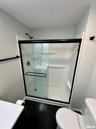 $209,900 | 224 West Greenwood Avenue, Jacksonville, IL 62650