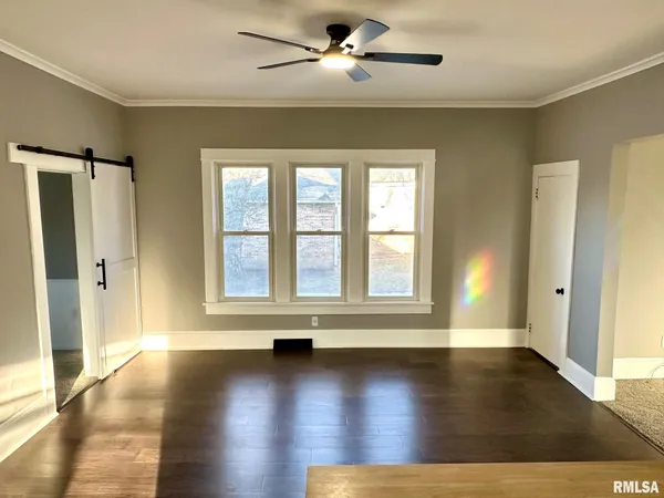 $209,900 | 224 West Greenwood Avenue, Jacksonville, IL 62650