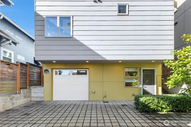 $1,050,000 | 4411 Meridian Avenue North, Seattle, WA 98103