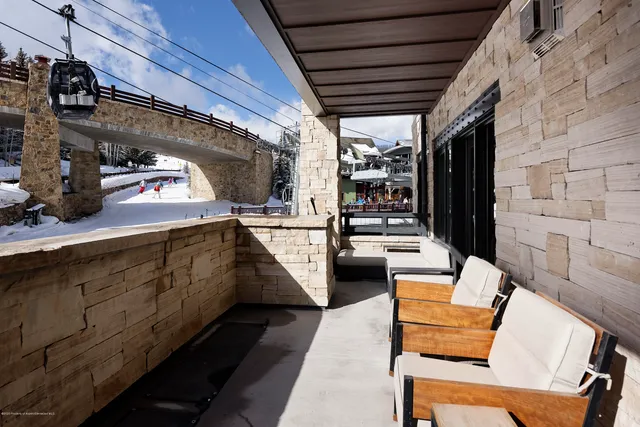 a view of a fountain