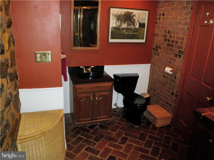 894 Frank Road West Chester, PA 19380 - Photo 21 of 25 Bathroom