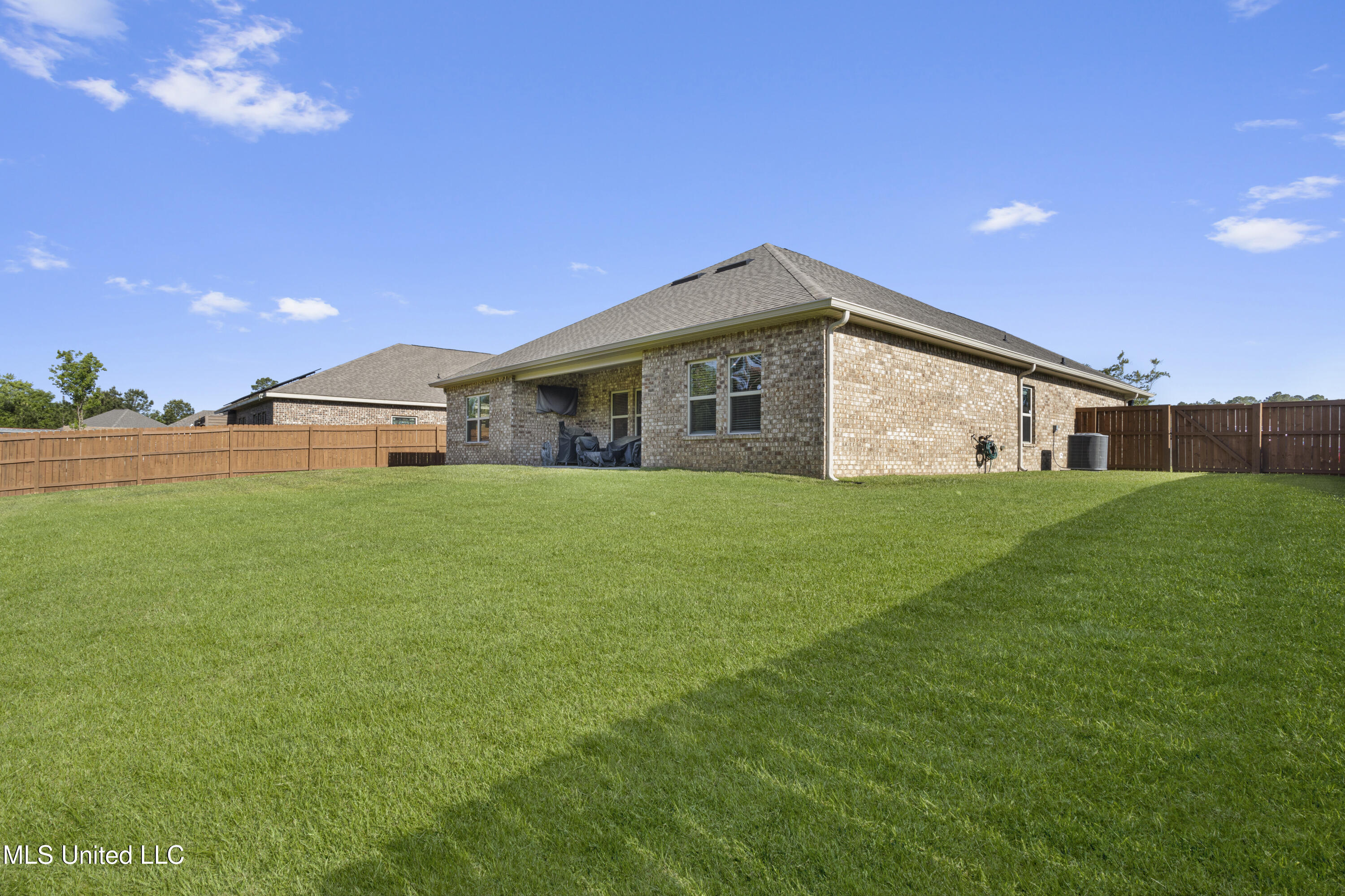 7089 Glen Eagle Drive Biloxi, MS 39532 - Photo 29 of 32 029