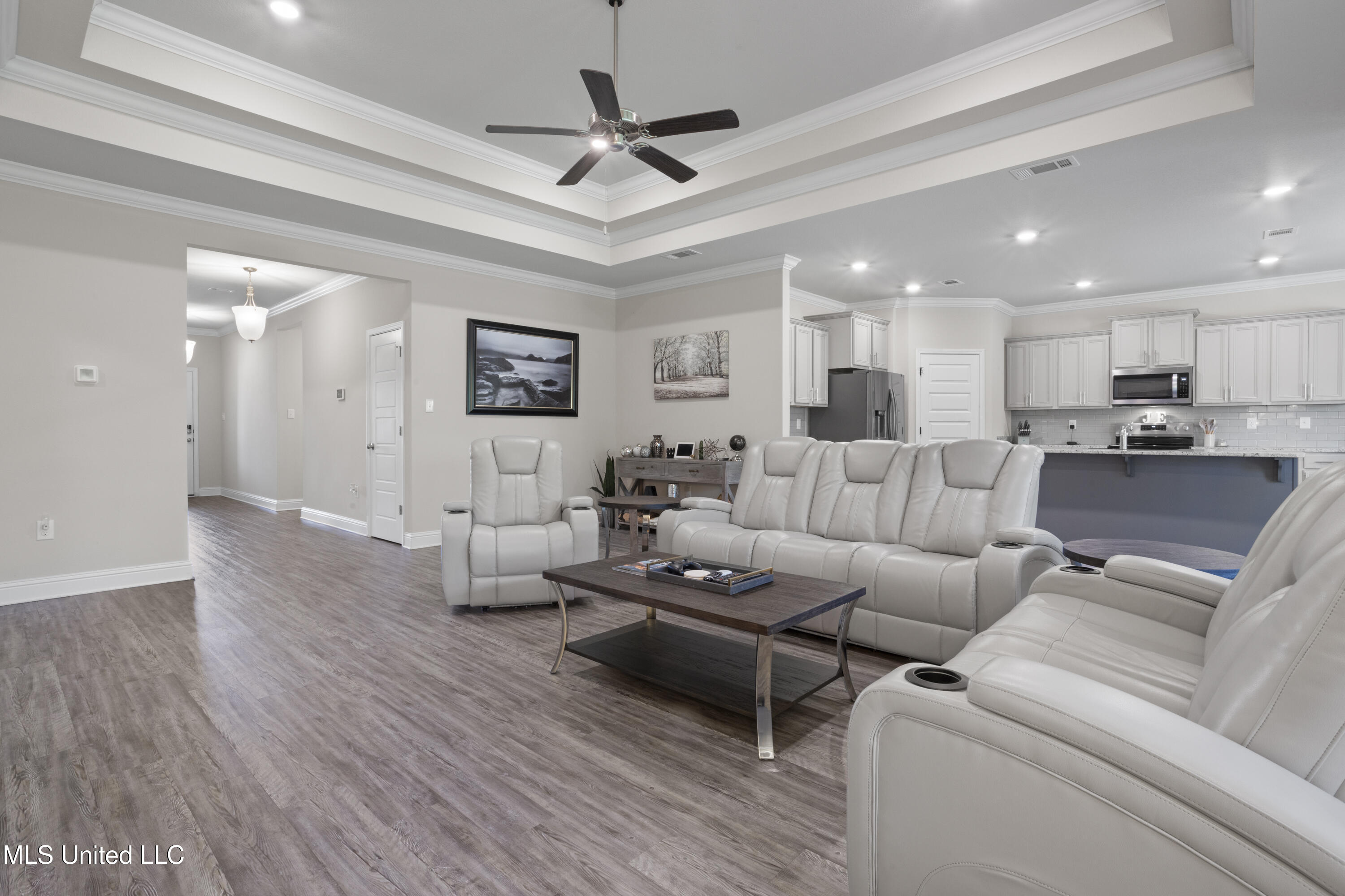 7089 Glen Eagle Drive Biloxi, MS 39532 - Photo 6 of 32 006