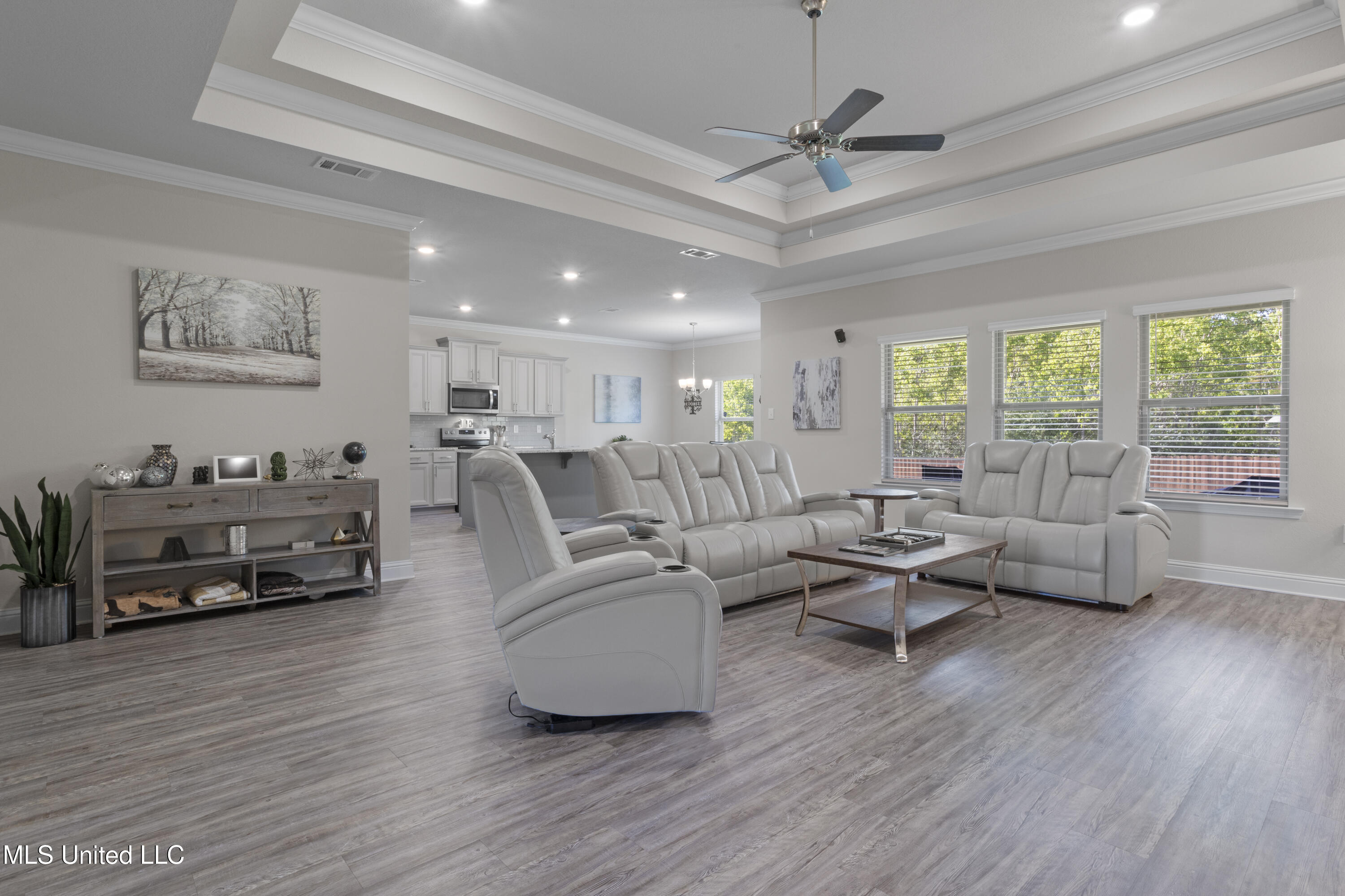 7089 Glen Eagle Drive Biloxi, MS 39532 - Photo 9 of 32 009