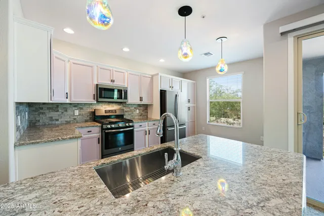 $420,000 | 2425 West Bronco Butte Trail, Unit 2008, Phoenix, AZ 85085