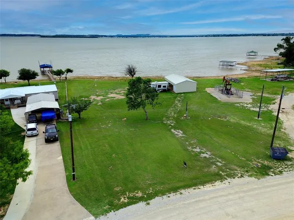 $239,000 | 264 Meadow Pond Court, Runaway Bay, TX 76426