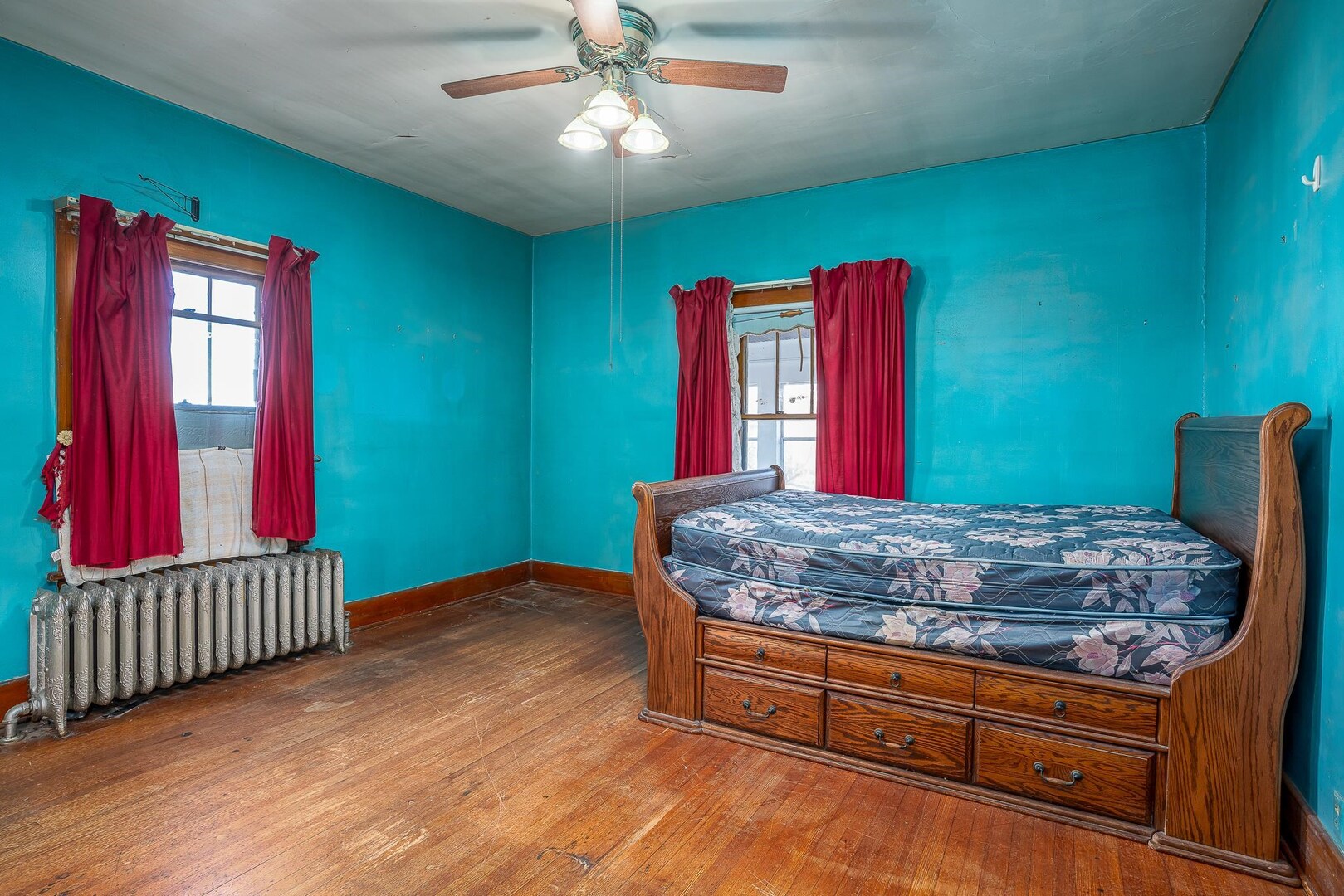 1320 11th Street Rock Island, IL 61201 - Photo 9 of 16 a room with pool table