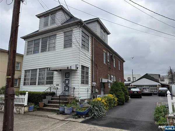 $2,200 | 112 Division Avenue, Unit 2, Garfield, NJ 07026