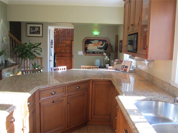 34 Chute Street Reading, MA 01867 - Photo 6 of 22 Gallery Image 6