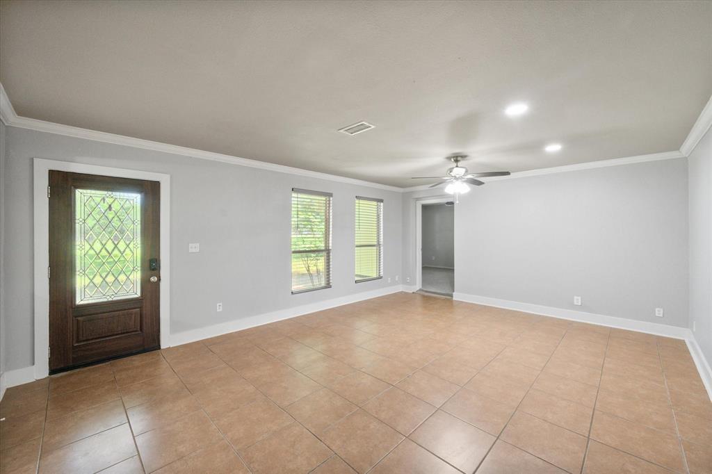 529 Nw Creek Rice, TX 75155 - Photo 9 of 26