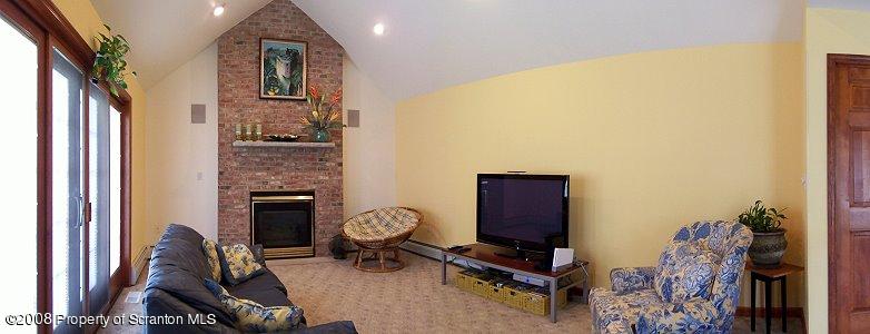 1012 Pheasant Run Road Clarks Summit, PA 18411 - Photo 16 of 35 Gallery Image 16
