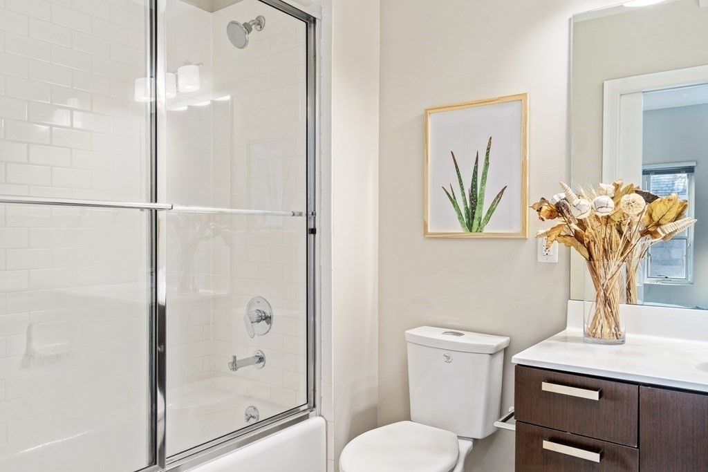 11 West Broadway, Unit 606 Boston, MA 02127 - Photo 12 of 17