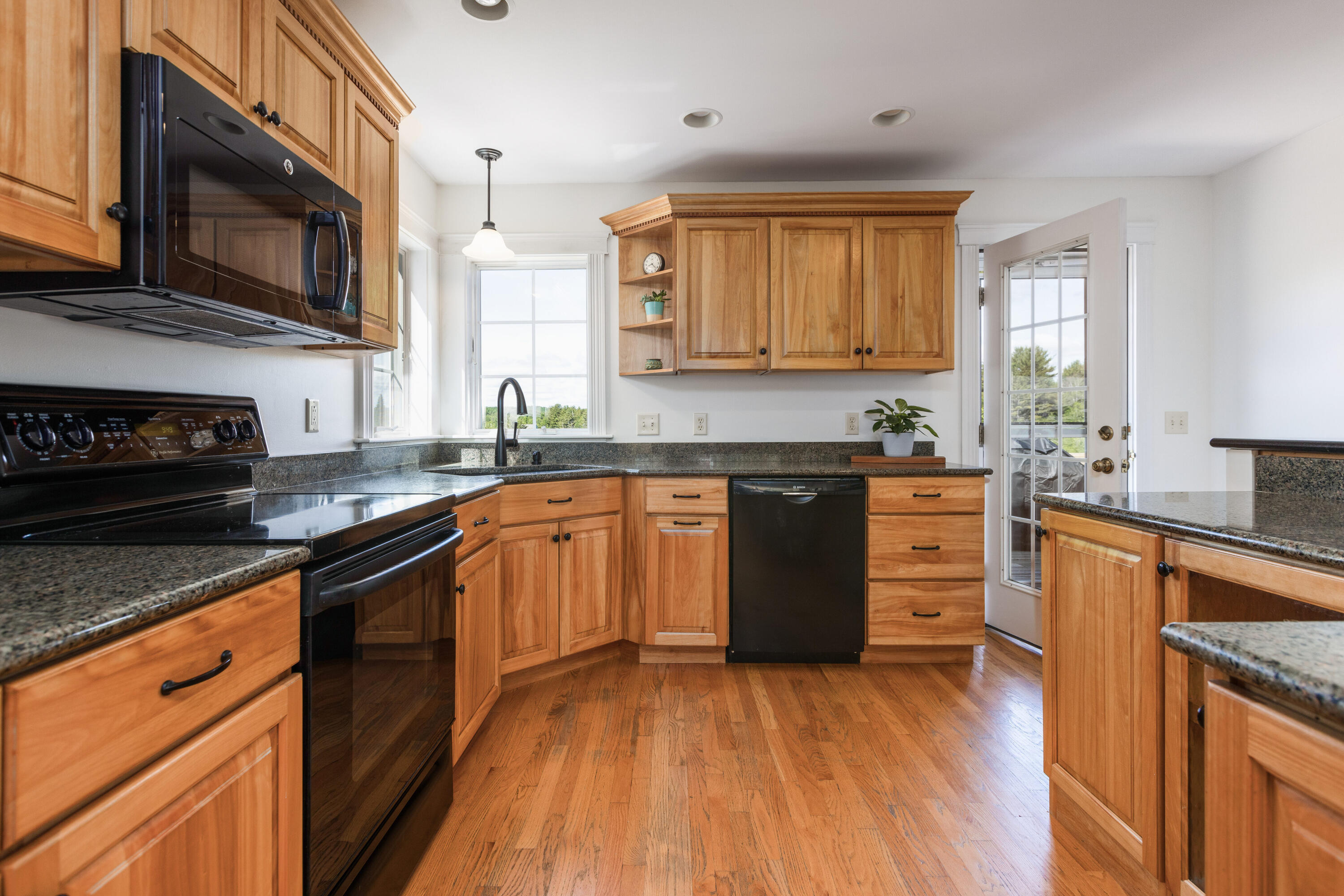 39 Alder Way Cumberland Center, ME 04021 - Photo 12 of 56 Kitchen-012-038-4200x2802
