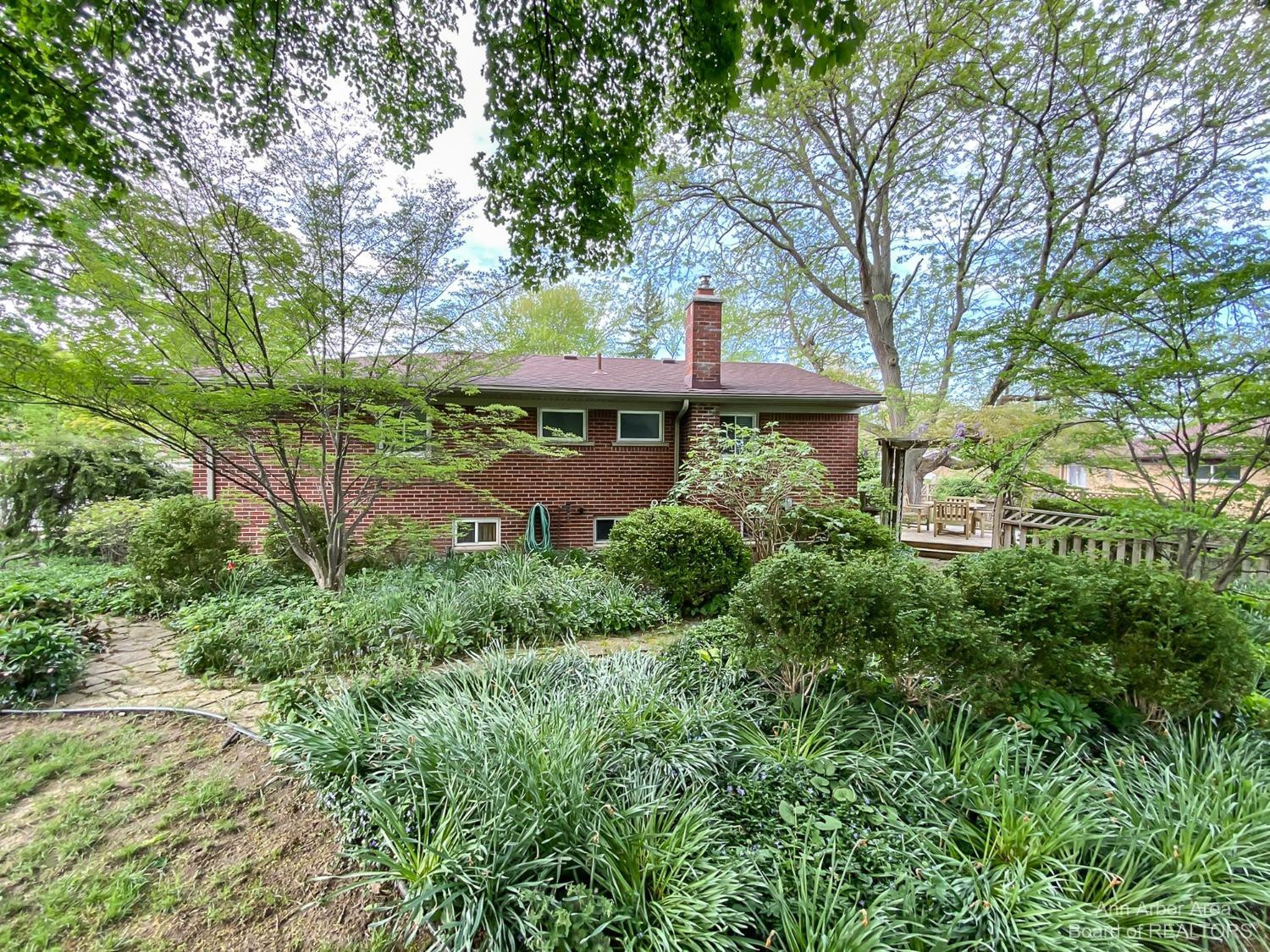 2435 Manchester Road Ann Arbor, MI 48104 - Photo 36 of 38 Photo 36