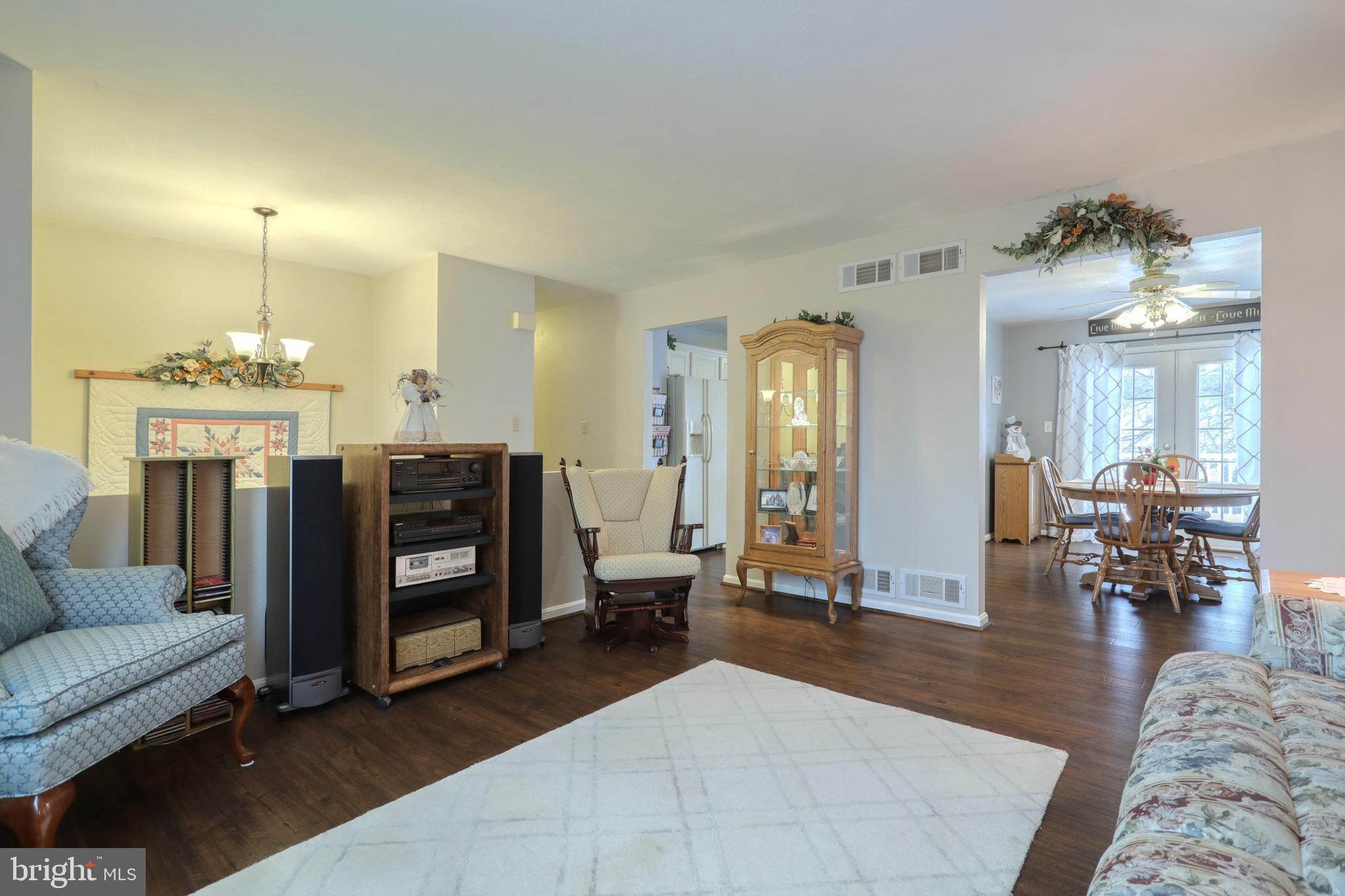 318 Kendale Road Red Lion, PA 17356 - Photo 11 of 29 Gallery Image 11