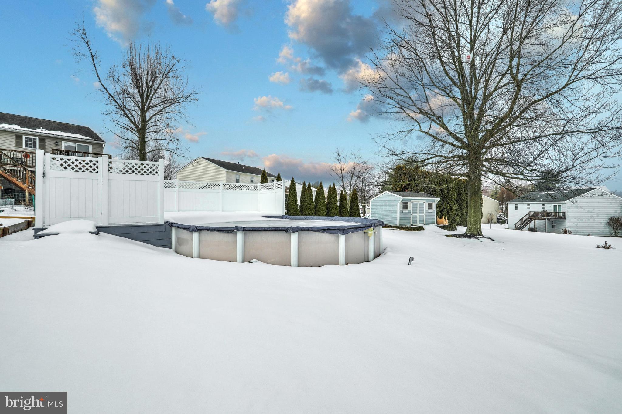 318 Kendale Road Red Lion, PA 17356 - Photo 6 of 29 Above Ground pool with vinyl fencing