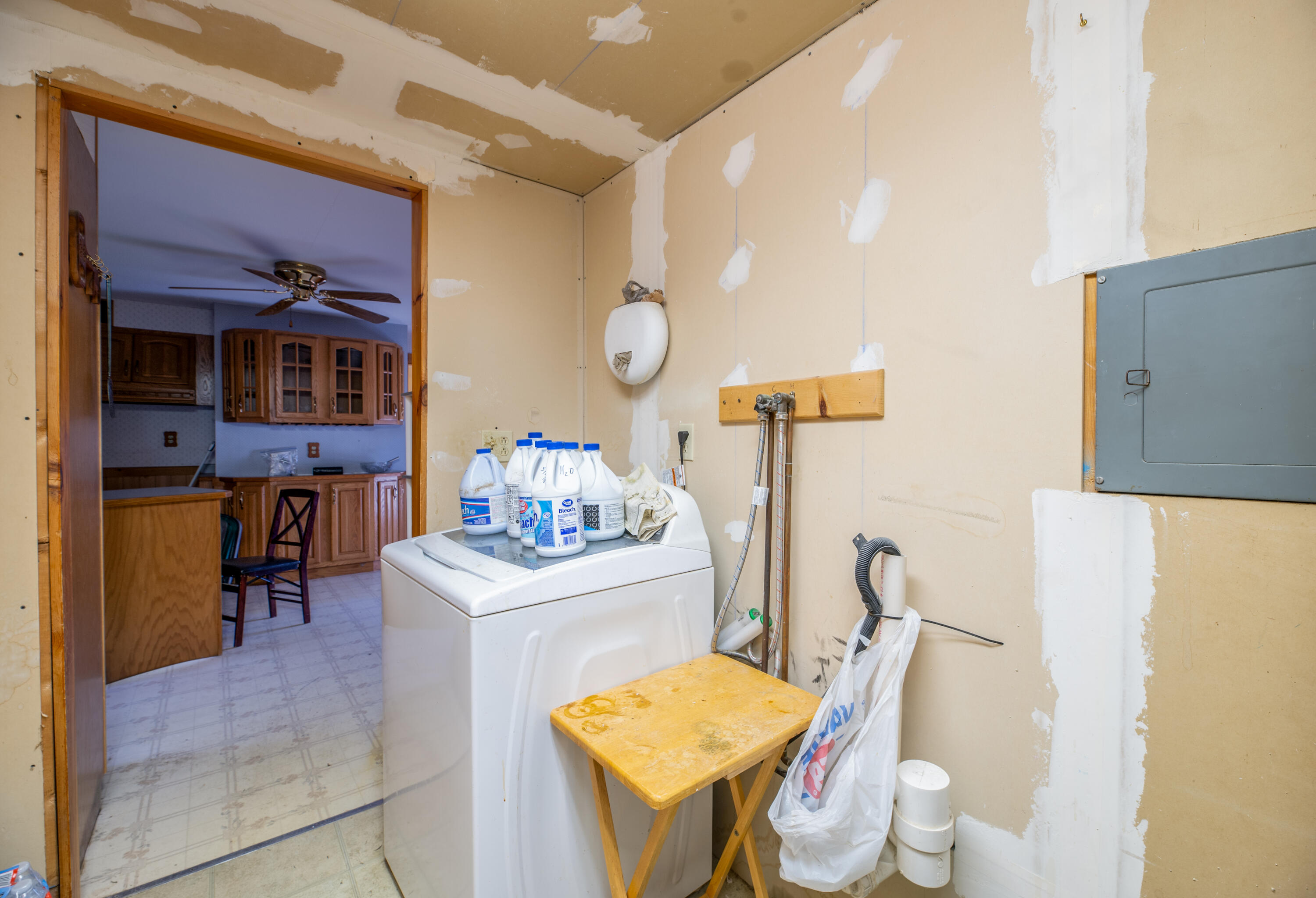 102 Spring Street Gardiner, ME 04345 - Photo 14 of 38 Interior16