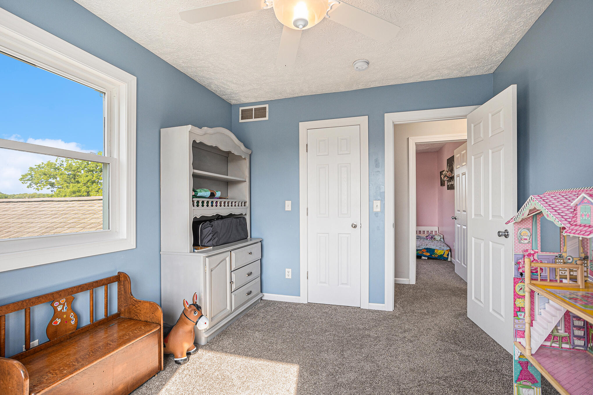 15323 Jenkins Road Bellevue, MI 49021 - Photo 9 of 36 010_15323_jenkins_rd_bellevue_mi_49021-1