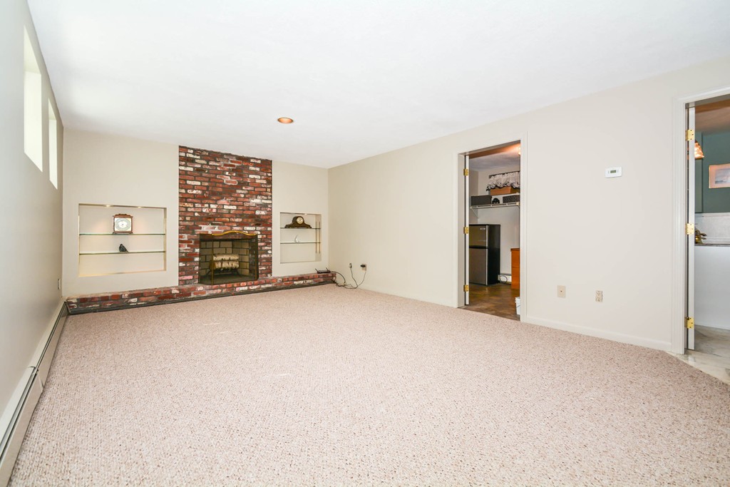 36 Colonial Drive Reading, MA 01867 - Photo 14 of 23 Gallery Image 14