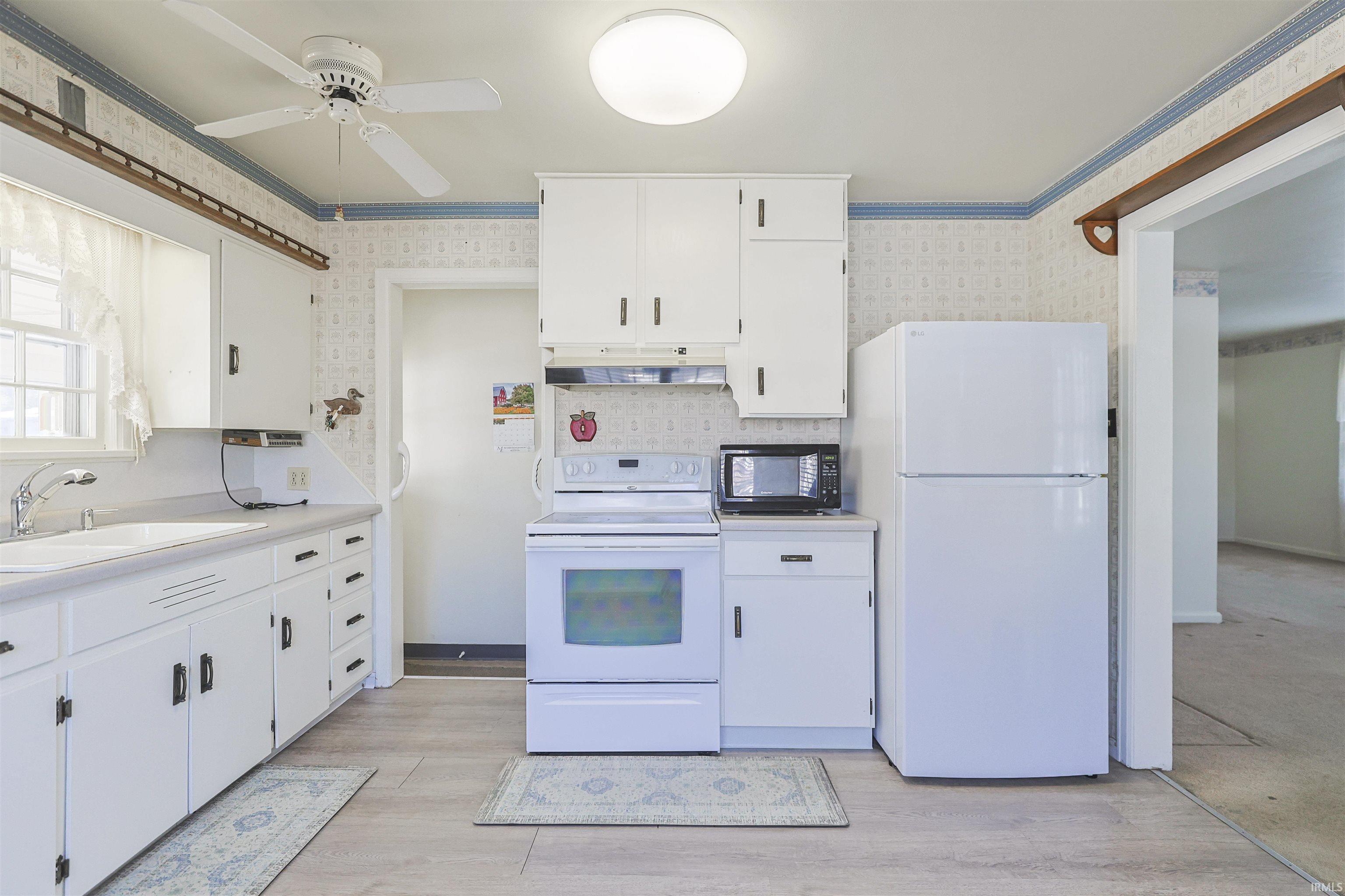 19694 Ruth Avenue South Bend, IN 46614 - Photo 12 of 31