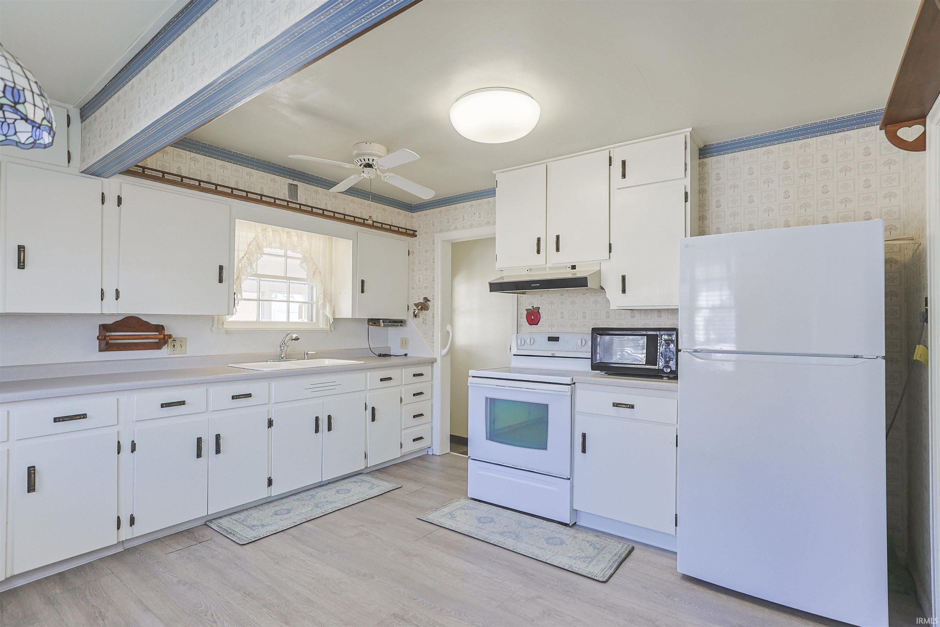 19694 Ruth Avenue South Bend, IN 46614 - Photo 10 of 31