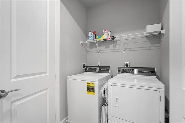 $2,500 | 303 Tillary Lane, Unit 201, Cranberry Township, PA 16066