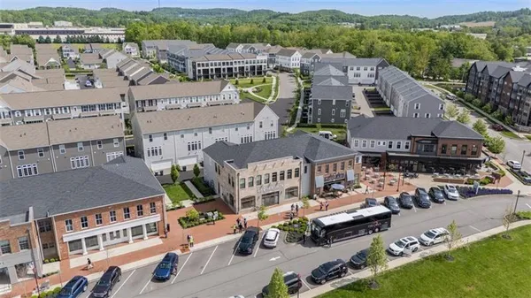 $2,500 | 303 Tillary Lane, Unit 201, Cranberry Township, PA 16066