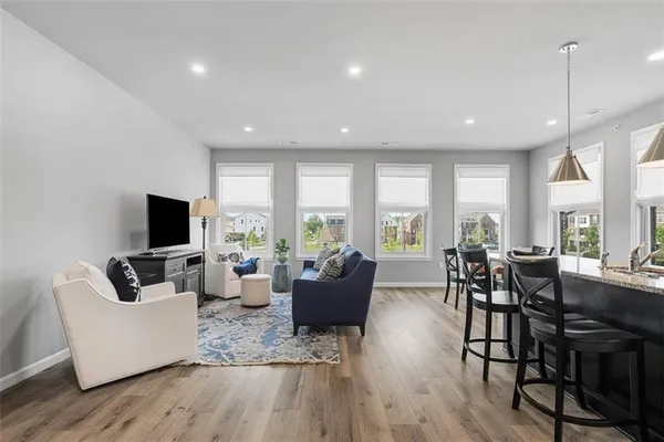 $2,500 | 303 Tillary Lane, Unit 201, Cranberry Township, PA 16066