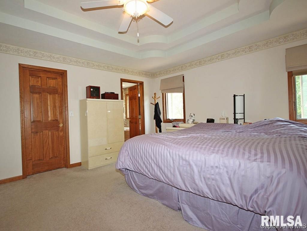 4660 Svenson Drive Springfield, IL 62711 - Photo 12 of 31 Gallery Image 12