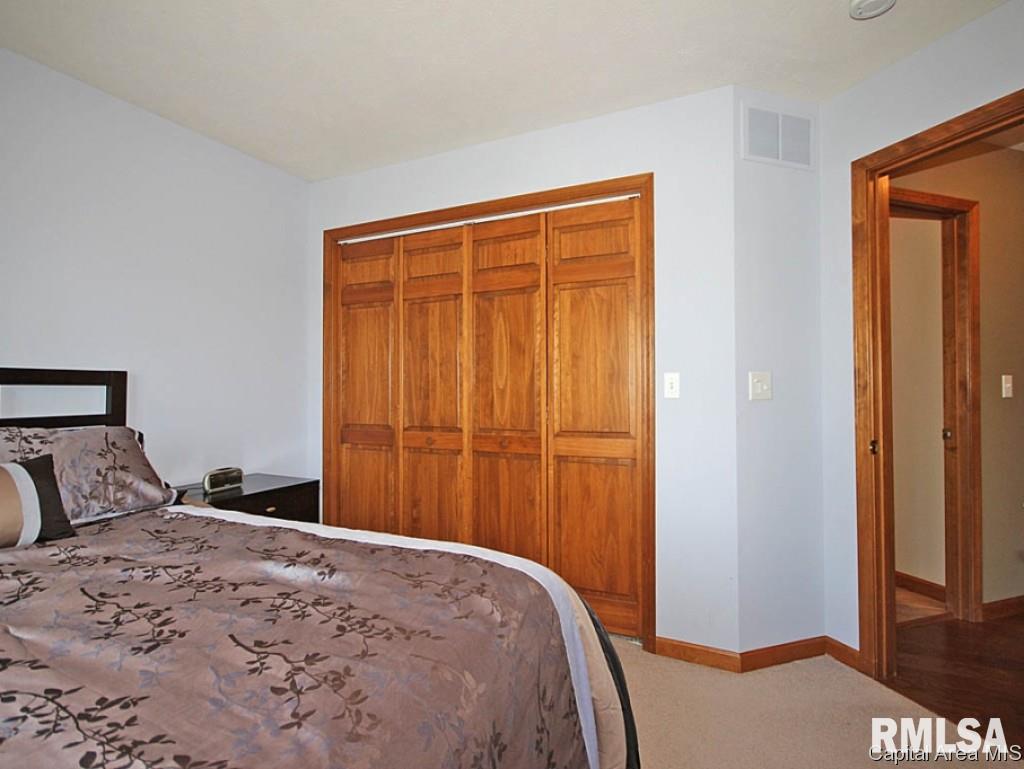 4660 Svenson Drive Springfield, IL 62711 - Photo 14 of 31 Gallery Image 14