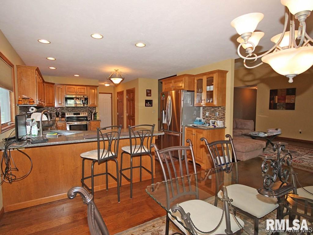 4660 Svenson Drive Springfield, IL 62711 - Photo 7 of 31 Gallery Image 7