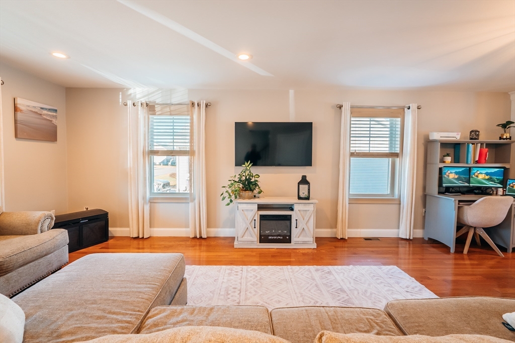 27 Theodore Street Fall River, MA 02720 - Photo 5 of 34 Gallery Image 5