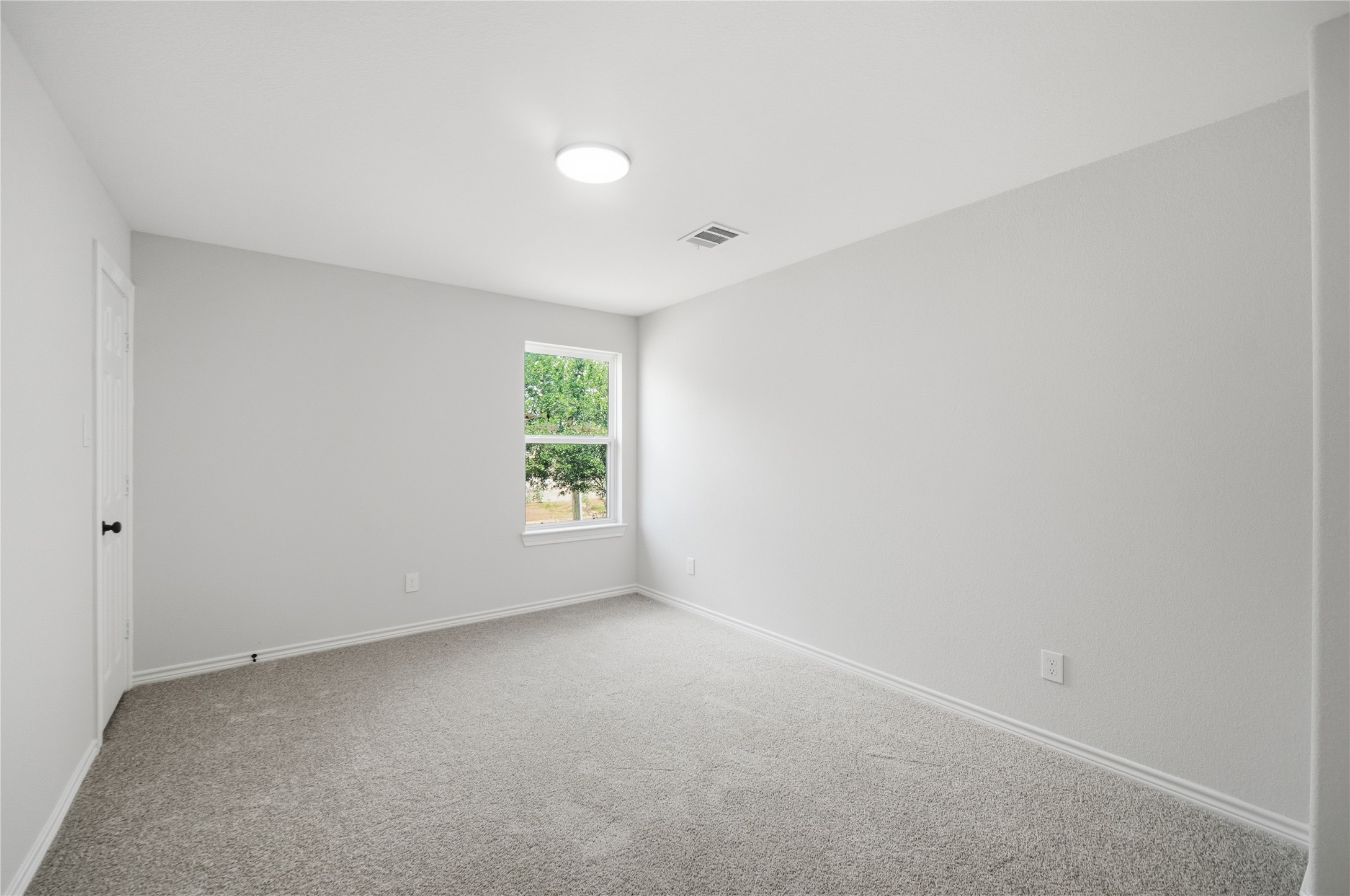 114 Par Circle La Porte, TX 77571 - Photo 25 of 33 One of three upstairs secondary with plush carpet.