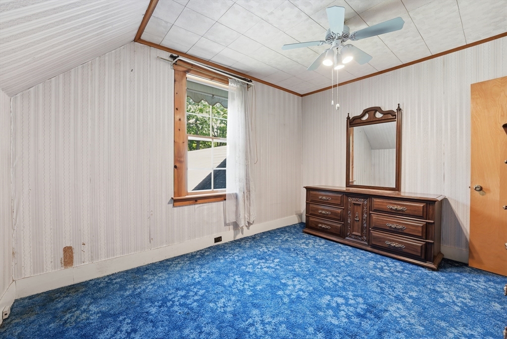 17 East Howe Street Orange, MA 01364 - Photo 22 of 34