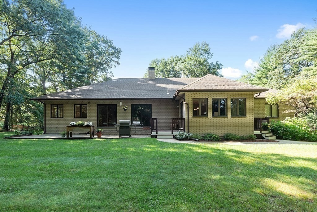 4 Braeburn Road Chelmsford, MA 01824 - Photo 39 of 41
